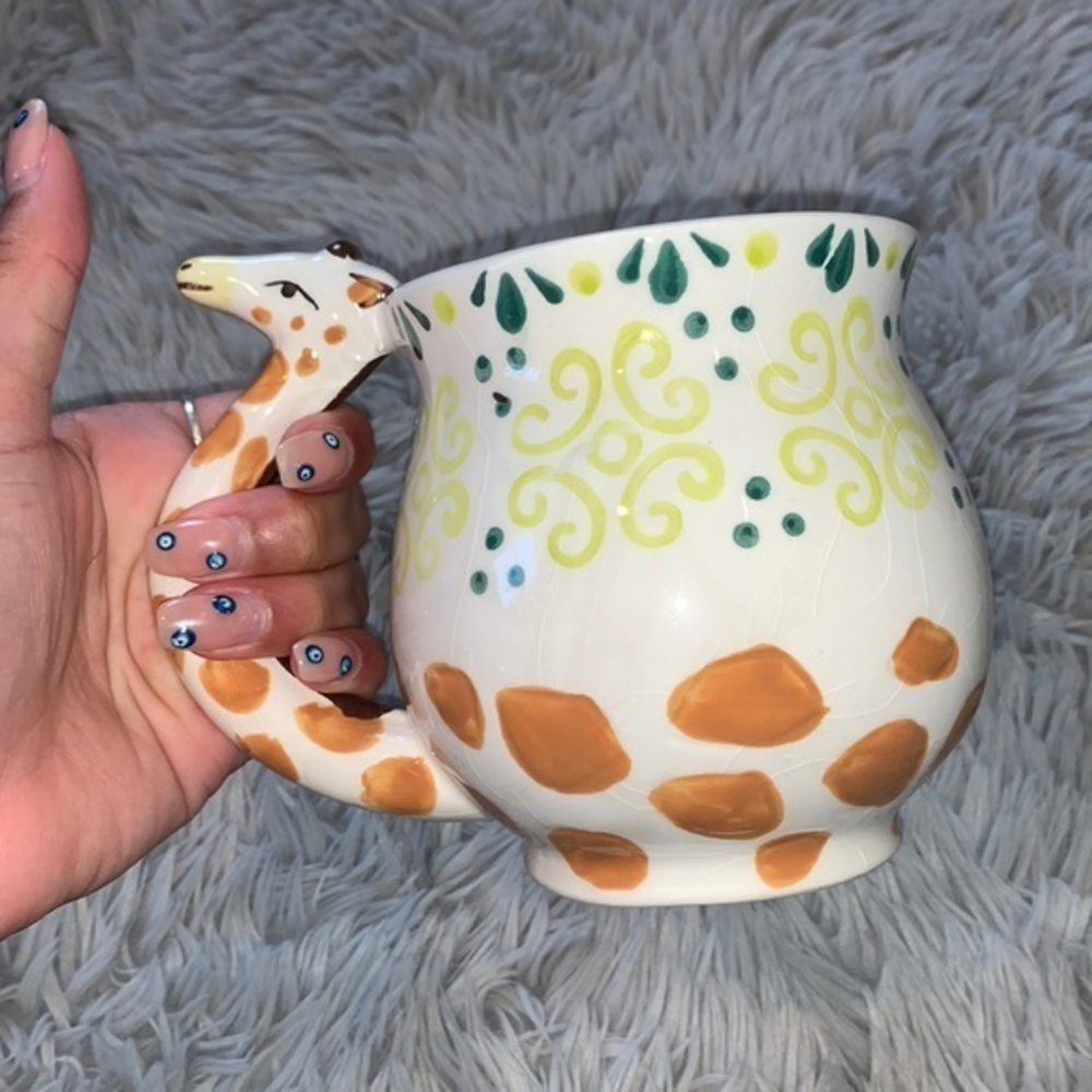 Giraffe mug‎ made in Boston